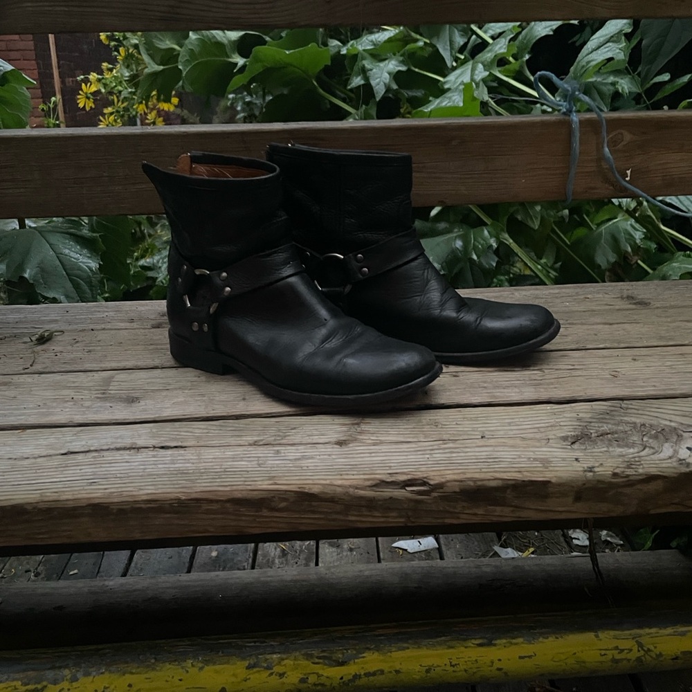 Frye black harness boots, women’s 7